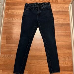 Universal Thread High Rise Skinny Dark Wash Size 12/31R